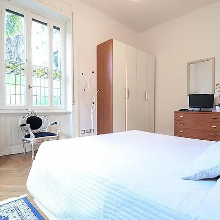 Sleeps 6 Air Con Wifi Apartamento Bellagio