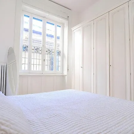Sleeps 6 Air Con Wifi Apartment Bellagio